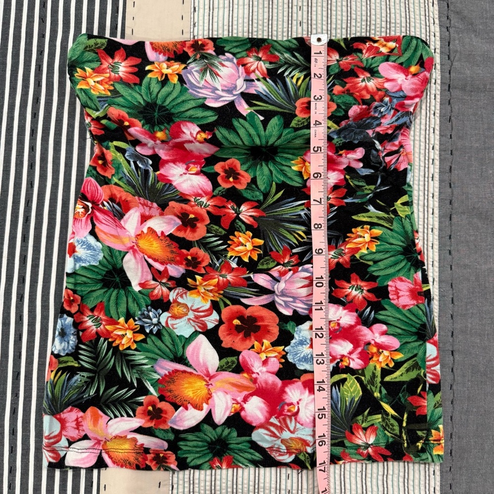 🛍️ Top Trio with Floral, Zebra, and Coral Designs - Picture 2 of 4